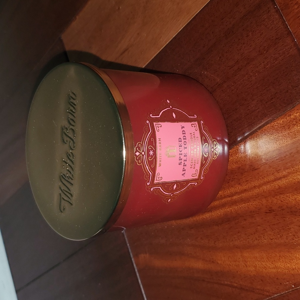 White Barn Spiced Apple Toddy 3 wick candle